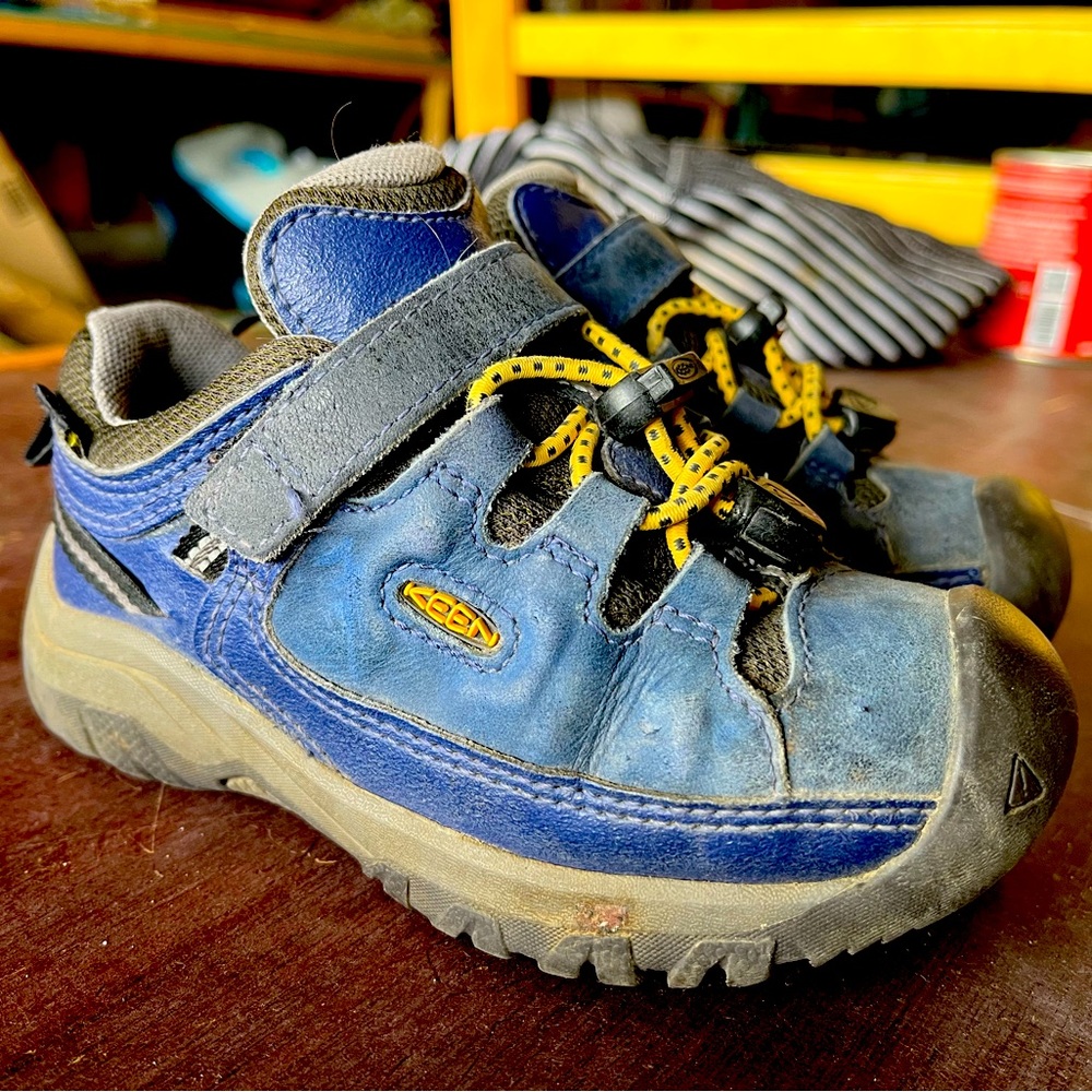 Keen waterproof kids / toddler shoes.